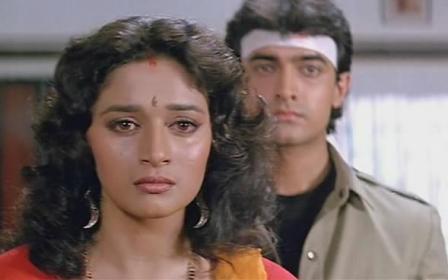 Mujhe Neend Na Aaye – Dil [1990]